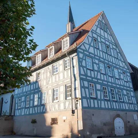 Sprossenfenster von Fensterbau Schneider für denkmalgeschützes Haus Sprossenfenster-Holzfenster für denkmalgeschützes Haus